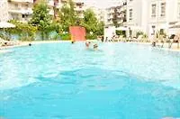 Xeno Club Mare
